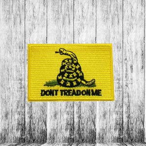 Don&#39;t Tread On Me Patch Embroidered Iron-on Applique for Jacket, Clothing, Backpack, snake flag emblem, tactical badge, freedom supporter