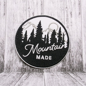 Berg gemacht Patch gestickt Bügelbild Applikation für Jacke, Rucksack, Kleidung, Tragetasche, Weste, Wildnis Abzeichen, Wander Geschenk, Cabin Life