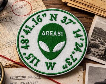 Green Alien Patch/Iron-On Patch/Flying Saucers & Area 51 UFO Badge/X-Files/Embroidered Sew-on Applique for Clothing Jacket Hat Backpack Gear