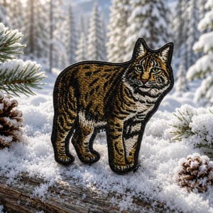 Bobcat Patch Iron-on Applique for Jacket, Clothing, Backpack, Wildlife Badge, fierce feline patch, predator emblem, outdoor nature explorer