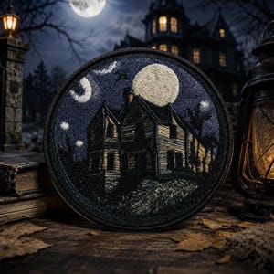 Haunted House Patch/Iron-on Patch/Glowing Moon/Bats/Gothic Horror Badge/Creepy & Spooky/Sew-On Applique for Clothing, Jacket, Hat, Backpack
