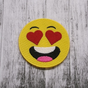 Heart Eyes Emoji-patch geborduurde opstrijkappliqué voor jas, kleding, rugzak, reactiepatch, viraal icoon, cadeau emoji-liefhebber, sfeerbeeld