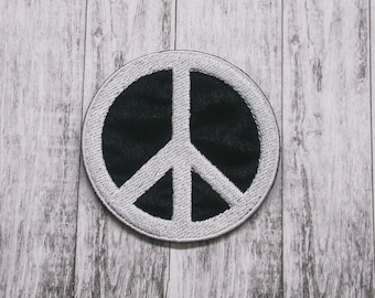 Peace Sign Patch/Iron-on Patch/music festival badge/bohemian/free love/Embroidered Sew-On Applique for Clothing Vest/Jacket Hats Backpack
