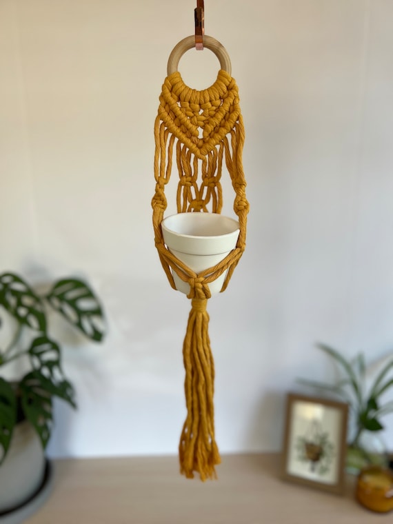 Small Plant Hanger With Pot - Ocher Yellow