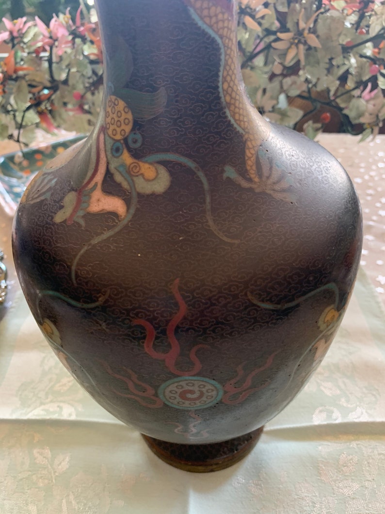 Three Dragons Antique Cloisonne/' Vase