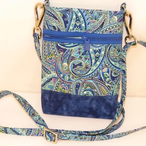 Cell Phone bag, Cell phone purse, minimalist smartphone purse, small crossbody bag, cell phone wallet, cell phone pouch, crossbody phone bag