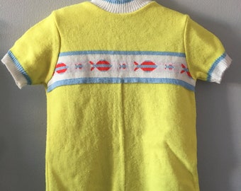 Vintage 1970s Unisex Toddler&#39;s Yellow, White, Blue & Red With Fishes Knit Romper Jumper One-Piece Short Sleeve Bodysuit - Size 2T