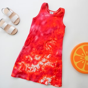 Handgefärbtes Tank Kleid für Mädchen // Tie Dye Dress