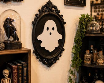 Ghost Wall Cameo Plaque | Gothic Halloween Wall Decor | Spooky Home | Haunted House Decoration