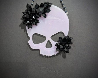 Crystal Skull Hanging Decor / Spider / Halloween / wall hanging/ witchy decor
