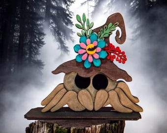 Jumping Spider / Wooden Decor / Hand Painted / Halloween / Fall