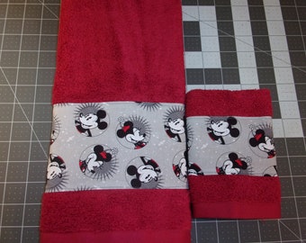 Mickey Mouse and Minnie Mouse Red Hand/Guest Towel Washcloth Mickey and Minnie Mouse Towel Set