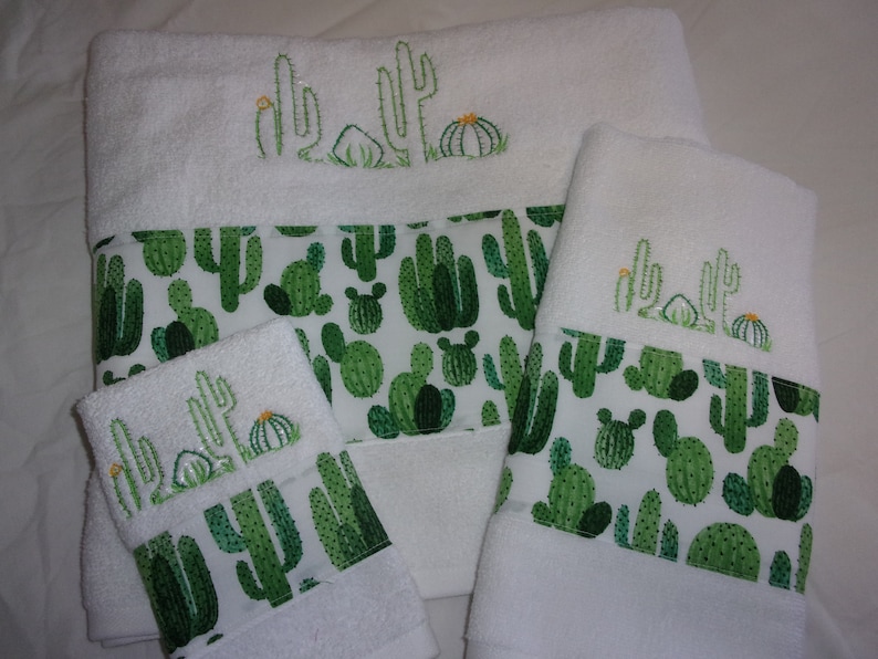 BandGFabricandTowels Bath Towel