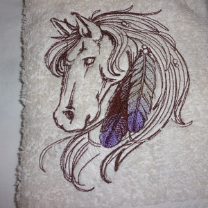 Horse Southwest Design Beautifully Embroidered Horse Off White Hand Towel Guest Towel Powder Room Towel NEW