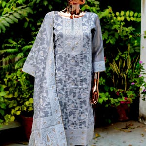 Indian Party/Festive Wear Dress For Women - Banarsi Silk Kurta Set - Kurta With Trousers And Dupatta - Kurta Pant Set - Salwar Kameez Set