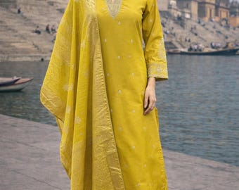 Grüne Seide bestickte Hochzeit und festliches Kurta Set | Pakistanische Anzug Set für Frauen