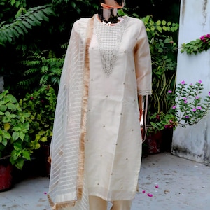Indian Party/Festive Wear Dress For Women - Banarsi Silk Kurta Set - Kurta With Trousers And Dupatta - Kurta Pant Set - Salwar Kameez Set