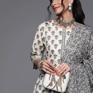 Indian Dress For Women - Grey floral print Kurta With Salwar & Dupatta - Salwar Kameez Set - Indian Wedding/Festive Wear - Long Tunic