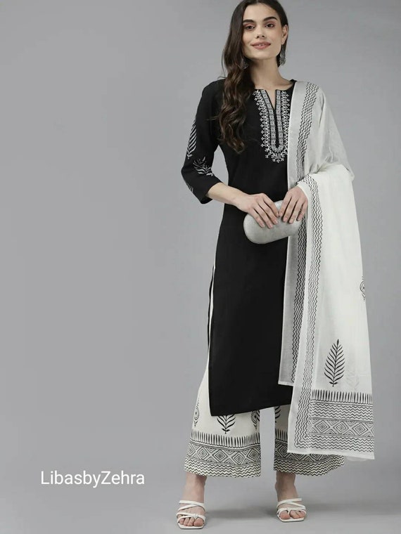 Cotton Black and White Front-Pocket 3/4th Sleeve Knee Length Kurti at Rs  285 in Jaipur