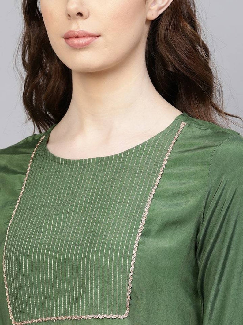 Women Green & Golden Printed Kurta with Palazzos