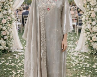 Ivory Silk Blend Kurta Set: Indian Festive Wear with Dupatta
