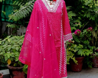 Conjunto de kurta de algodón bordado rosa con palazzo y dupatta / Traje salwar indio / Traje étnico de talla grande
