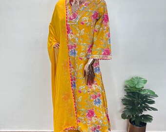 Florales Kalamkari Kurta Set: Baumwolle Anarkali Salwar Kameez