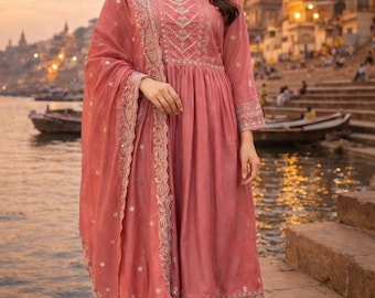 Pink Silk Blend Embroidered Kurta Set: Zari Work Indian Salwar Suit