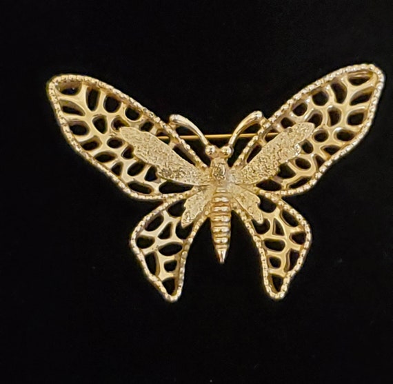 Sarah Coventry Brooch Pin Gold Tone Butterfly. - image 1