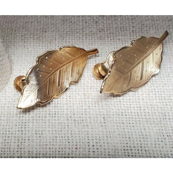 Coro Made In England Gold-tone Leaf Clip-on Earrings