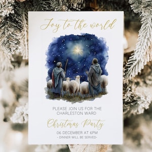 Puede incluir: Invitación a una fiesta de Navidad con el texto "Joy to the world" en escritura dorada. La invitación presenta una ilustración en acuarela de pastores, ovejas y una estrella. La invitación incluye la fecha, hora y lugar de la fiesta.