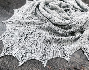 Gray lace knit shawl, Knitted gray scarf, Hand knitted triangular wrap, Woollen shawl, Merino winter scarf, Wool cover up