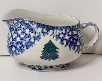 Folk Craft Cabin In The Snow by Tienshan gravy boat white blue spongeware with tree