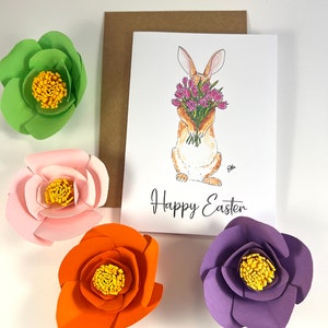 Carte de Pâques, carte de fleur de lapin, carte pour Pâques, carte de Pâques de lapin, lapin avec des tulipes