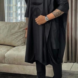 Black African Agbada 3-Piece Set: Handmade Men&#39;s Wedding Groom Suit