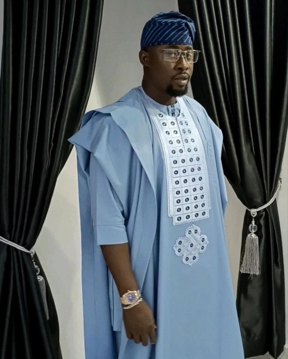 Fiyin agbada homme africain Ensemble 3 pieces Vetements africains pour homme dashiki Mode homme Vetements faits main Dashiki Costume de
