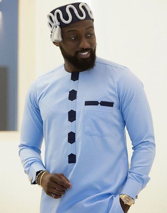 Set maglietta da uomo africano e pantaloni coordinati Kola