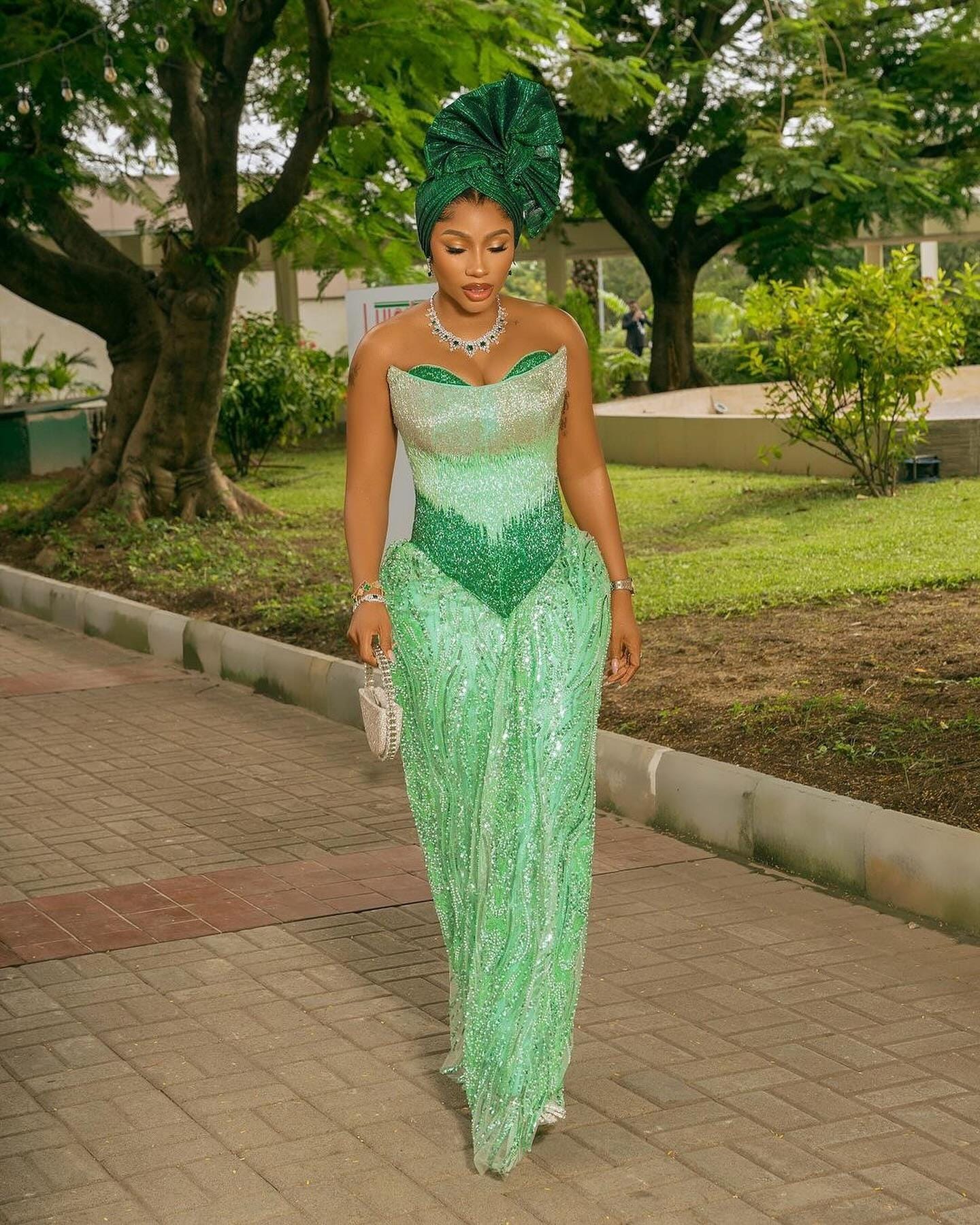 beaded lace dress styles Beaded Lace Dress Styles