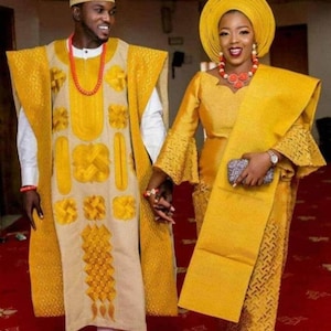 Diwura Aso-Oke African Couples Outfit: Traditional Wedding Clothing