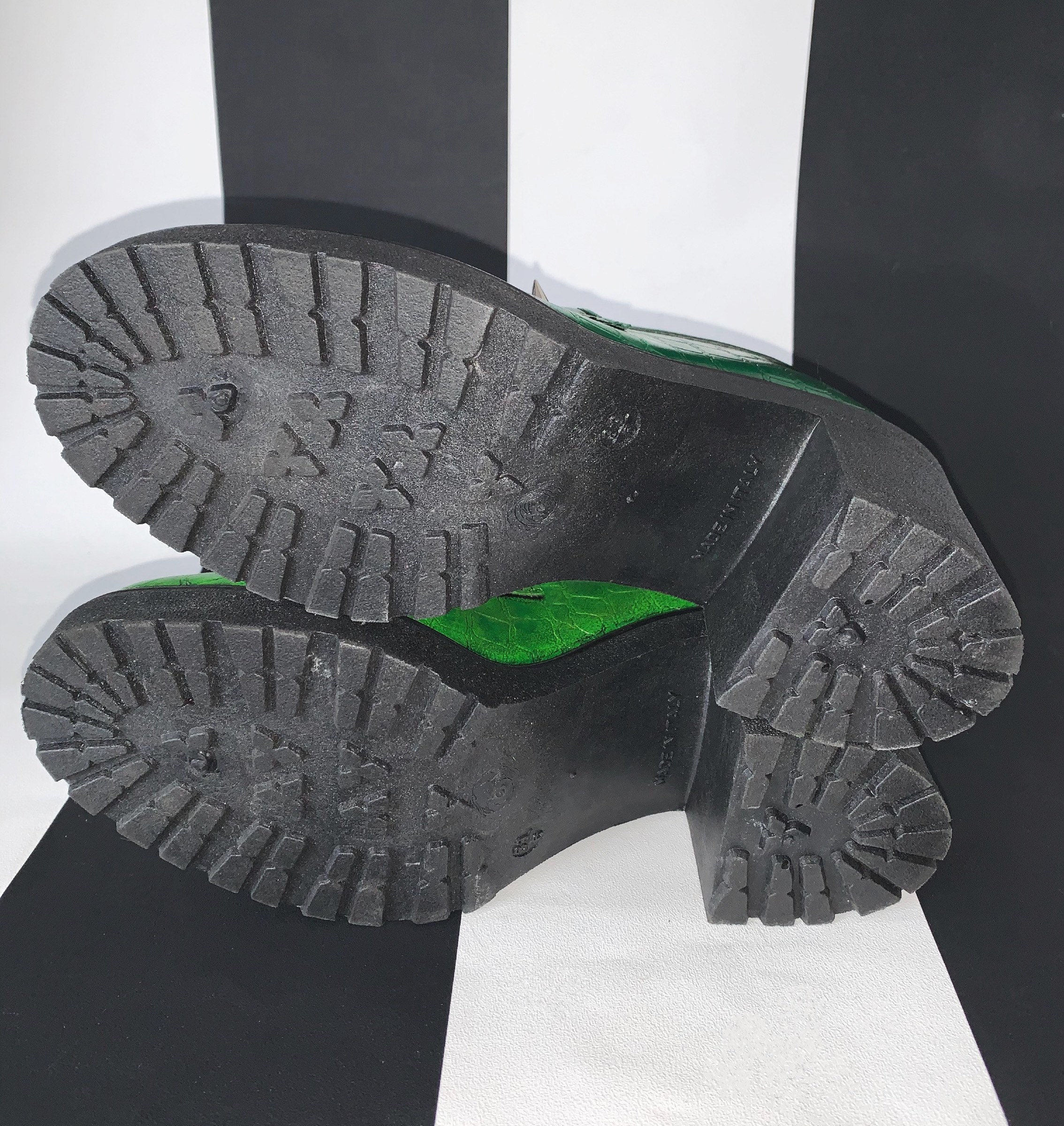 Killer croc gothic slip on handpainted platform shoes UK