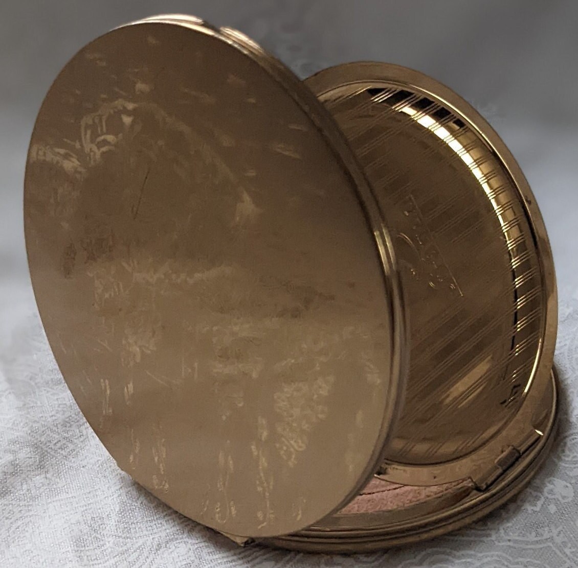 1940's Stratton Compact - Etsy
