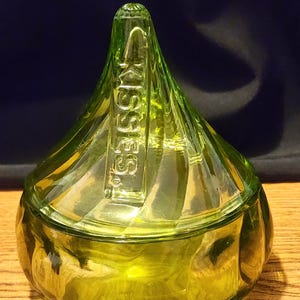 Vintage Hershey's Kisses Green Glass Candy Dish With Lid