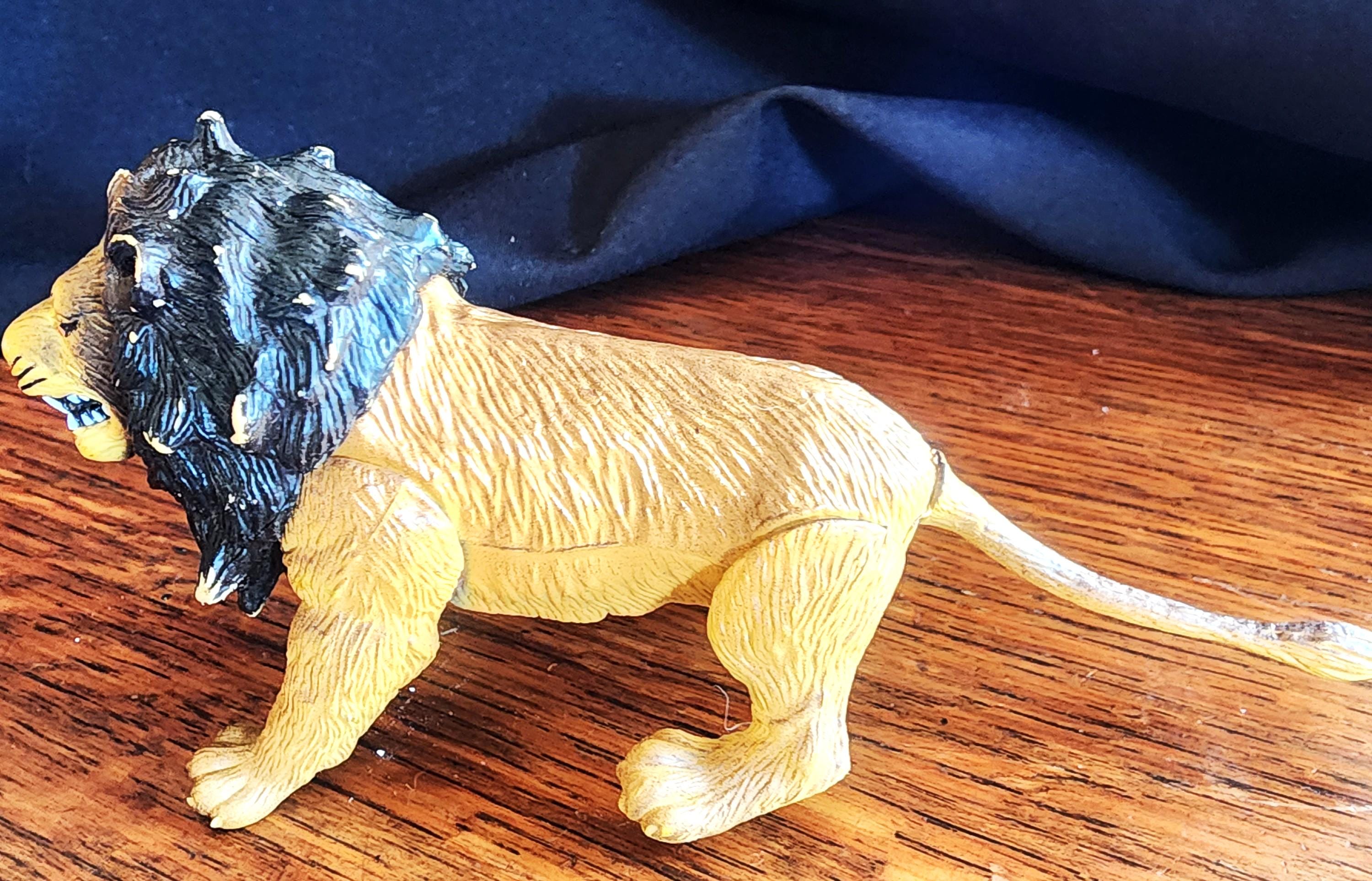 lion ( セール中　 様用 Vintage Movable Black Plastic Toy Lion - Etsy