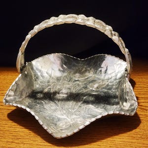 Vintage 7&quot; x 6&quot; x 4 1/2&quot; Aluminum Hand Wrought Creations By Rodney Kemp - Aluminum Handled Tray with Beautiful Etched Flowers