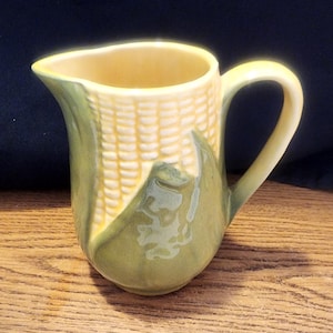 Vintage Shawnee Pottery 5&quot; Corn Creamer