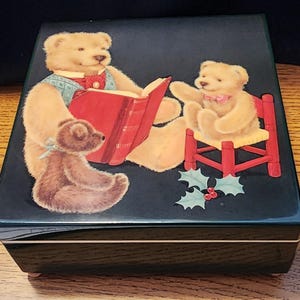 Vintage Hallmark Christmas Box Plays Wish You A Merry Christmas