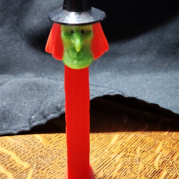 Vintage Pez Candy Dispenser Green Witch