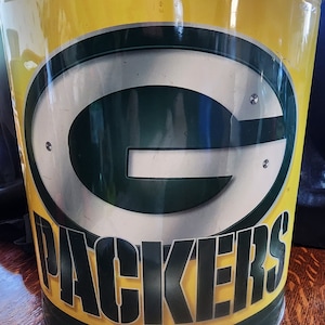 Vintage 1997 Green Bay Packers Tin - Large Tin