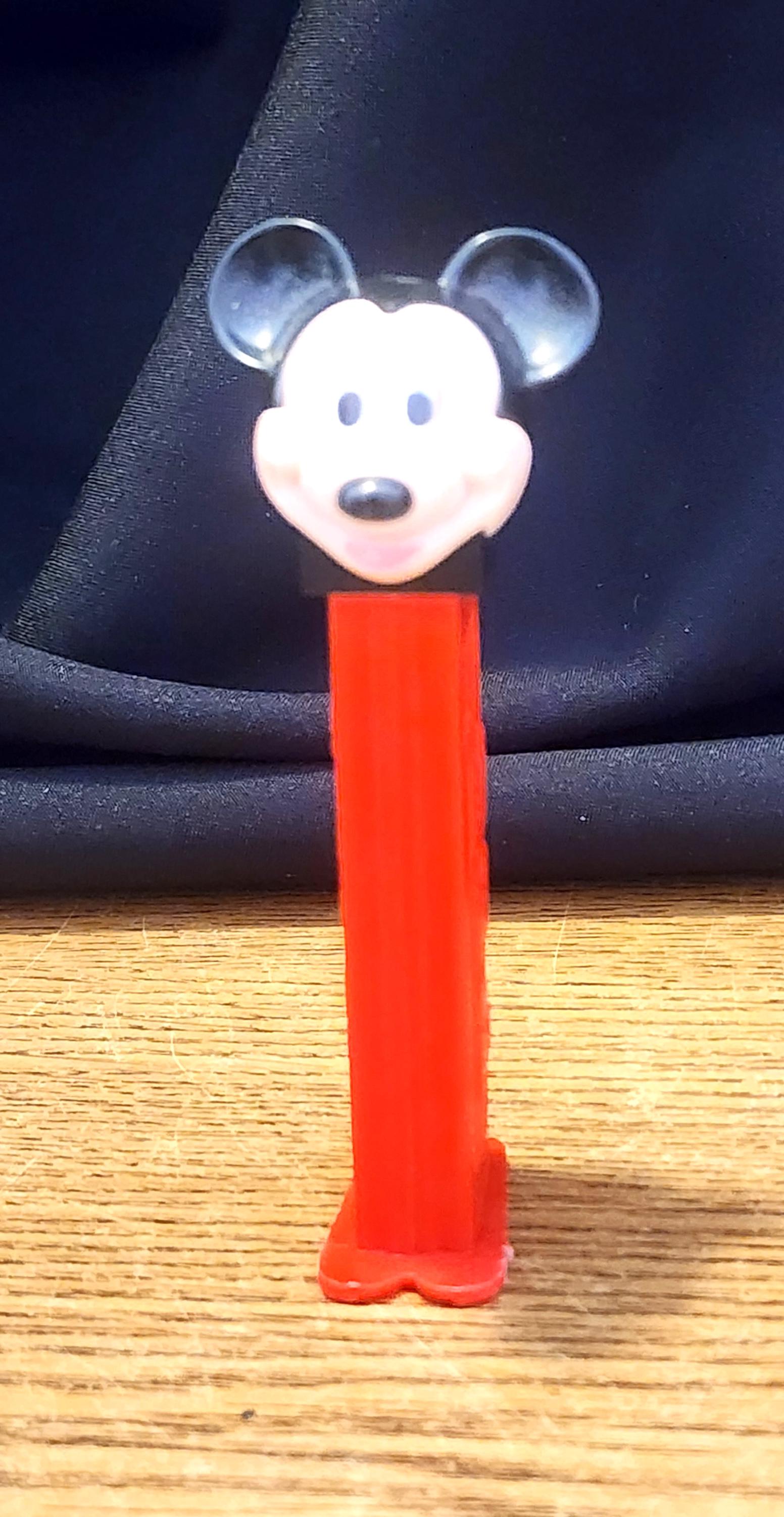 Pez candy dispensers - Etsy 日本