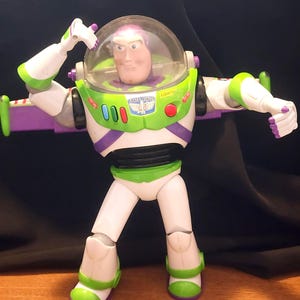 初代ビンテージ バズ・ライトイヤー アルティメットトーキングアクションフィギュア 初代ビンテージ バズ・ライトイヤー アルティメットトーキング